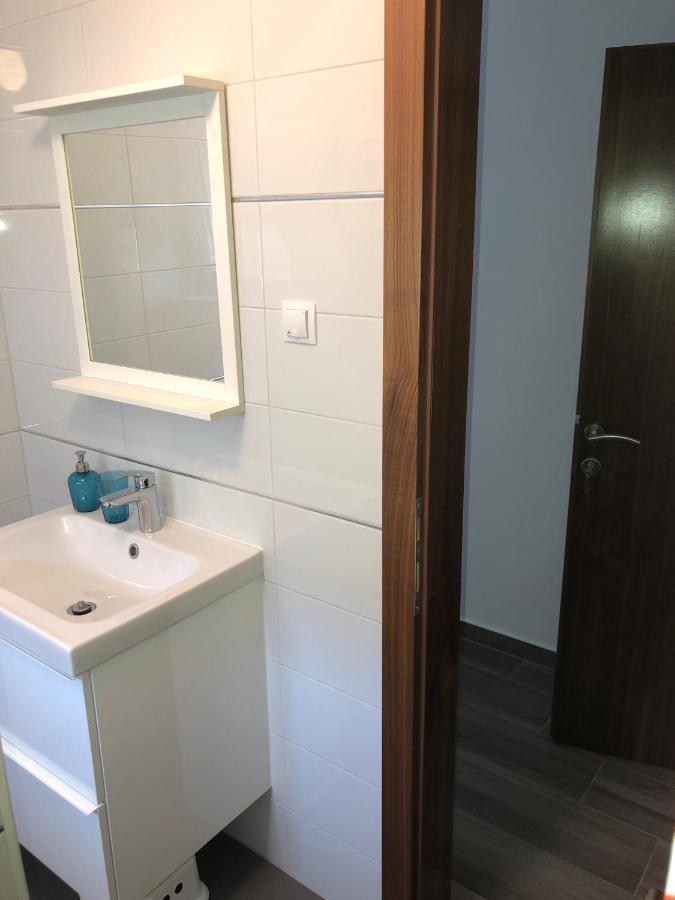 Sukošan Apartmani Gavran מראה חיצוני תמונה